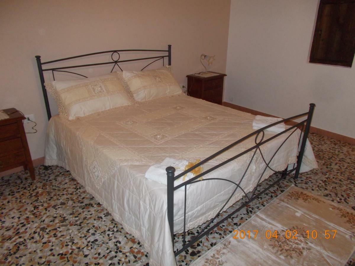 A Casa Di Monia Βίλα Felline Εξωτερικό φωτογραφία